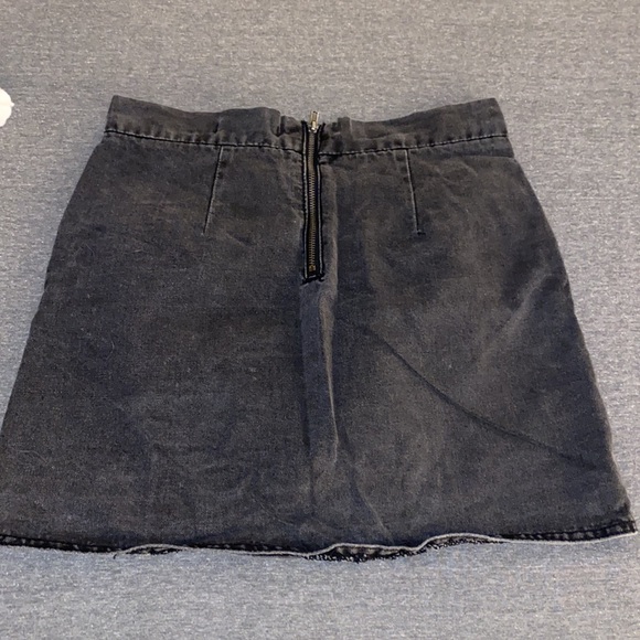 Denim dark gray skirt with scalloped edge front - Picture 2 of 2